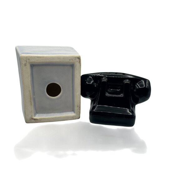 Vintage Ceramic Telephone & Directory Salt And Pepper Shakers - Picture 4 of 4